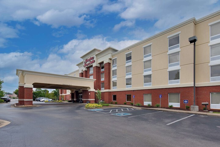 Hampton Inn & Suites Murfreesboro