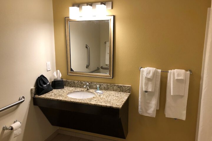 MainStay Suites Cartersville - Emerson Lake Point