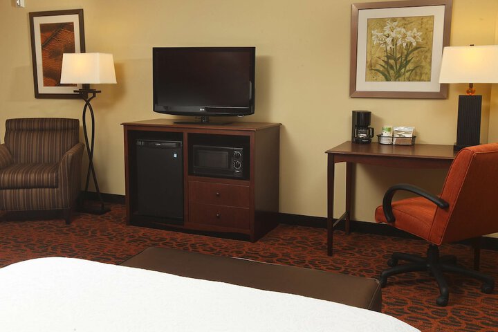 Hampton Inn & Suites by Hilton Fargo Medical Center