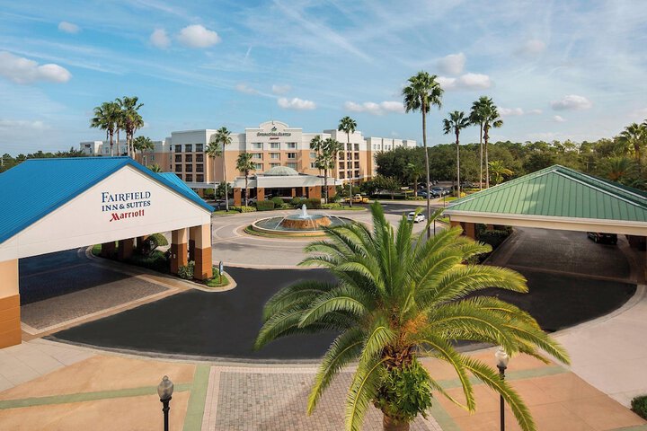 Courtyard Orlando Lake Buena Vista in the Marriott Village