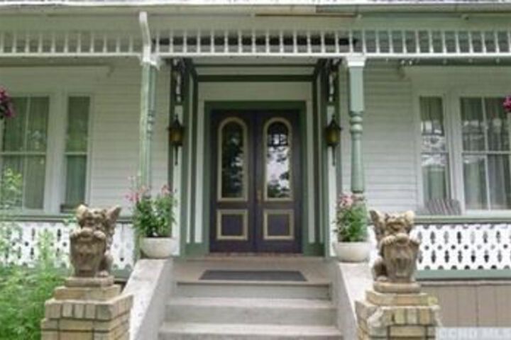 The Inn at Hill Crest Manor