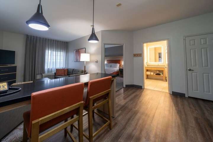 Room 42 of 86
