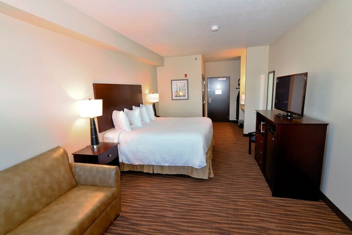 Room 54 of 106