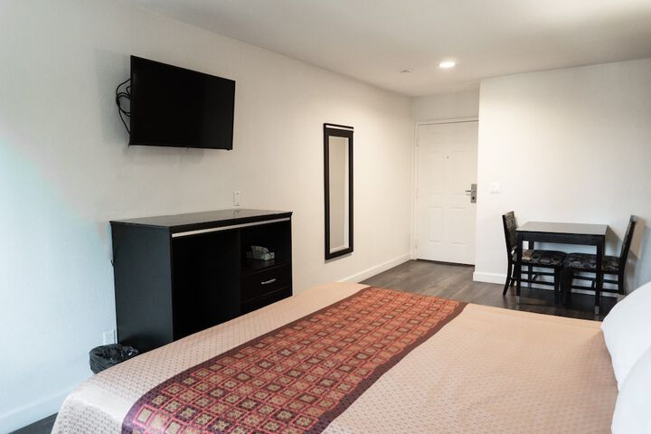 Room 28 of 36