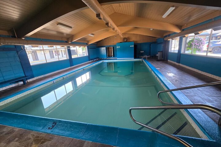 Camelot Court Motel