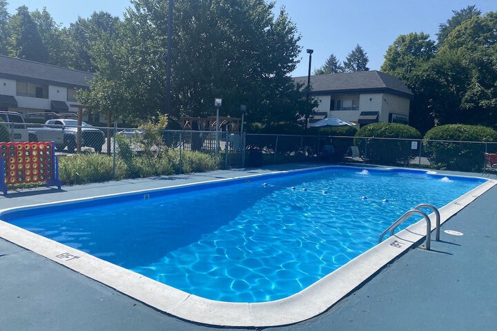 Pool 15 of 53