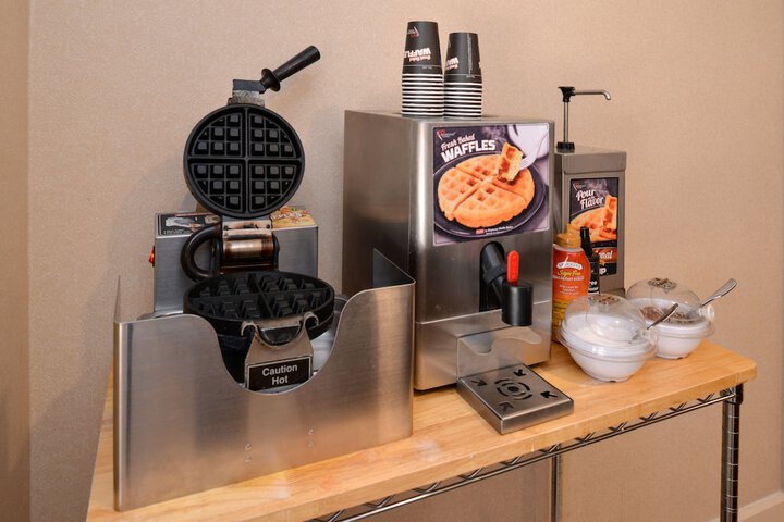 Staybridge Suites Indianapolis-Airport by IHG