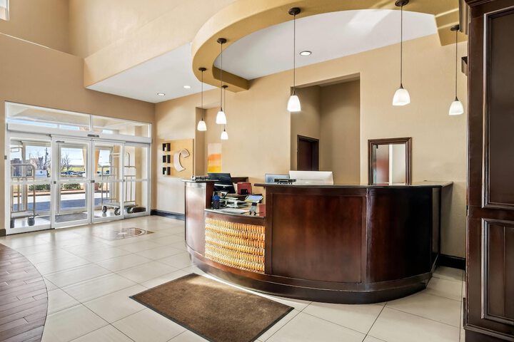 Comfort Suites Waxahachie - Dallas