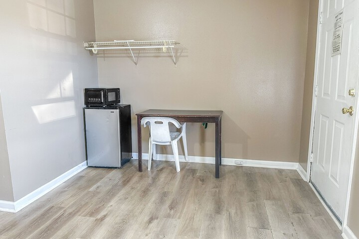 Room 18 of 51