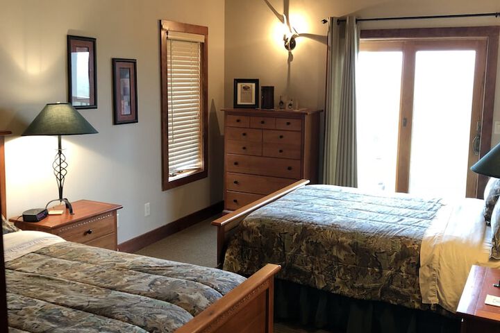 Room 42 of 45