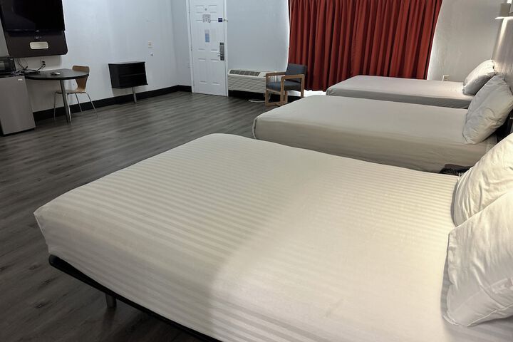Room 66 of 87