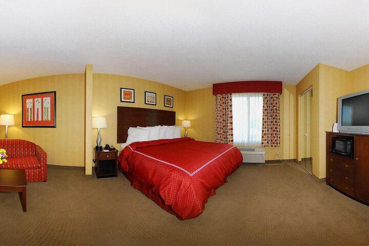 Room 26 of 40