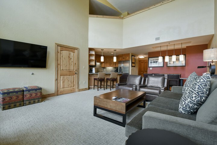 Grand Summit Hotel - Canyons Village a RockResort