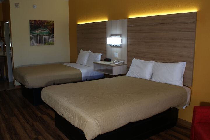 Room 34 of 41