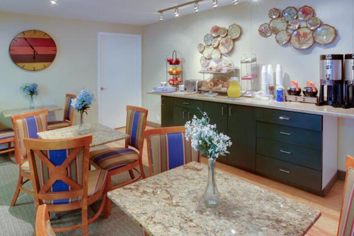 Vienna Wolf Trap Hotel / Tysons Corner