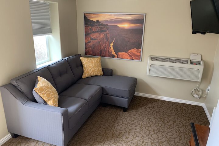 Room 15 of 73