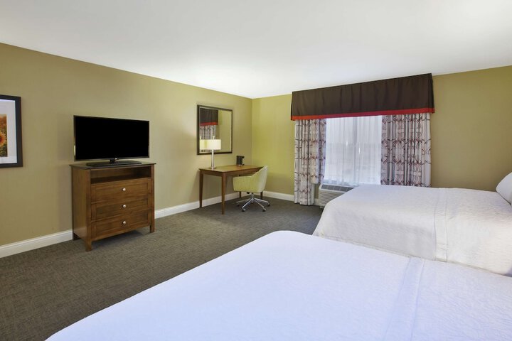 Room 12 of 25