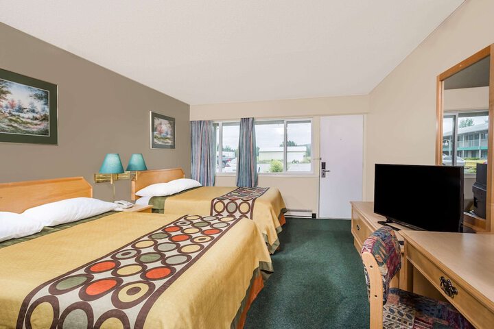 Room 12 of 13