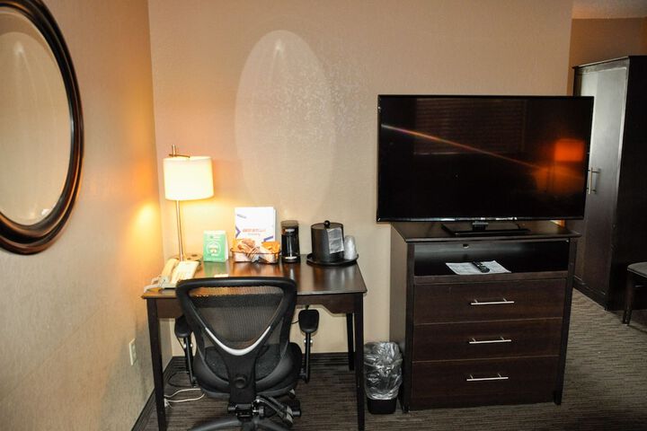 Room 19 of 51