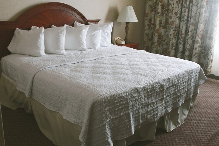 Room 4 of 5