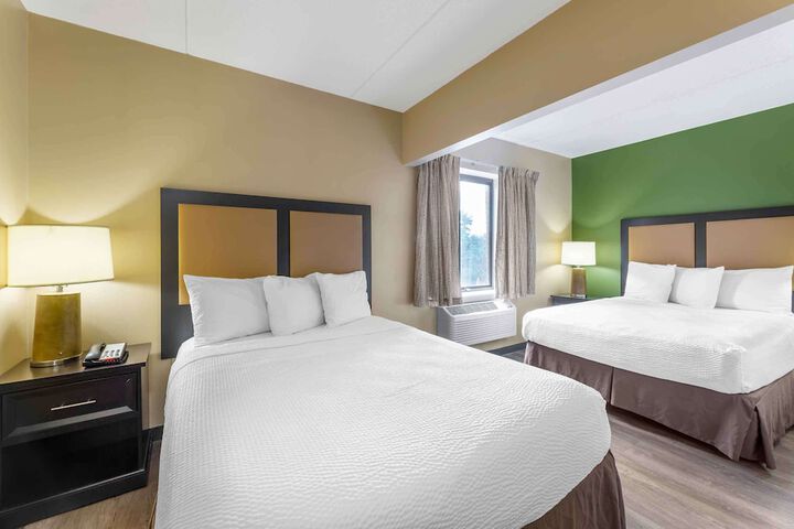 Room 10 of 26