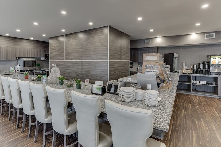 Home Inn & Suites Saskatoon South
