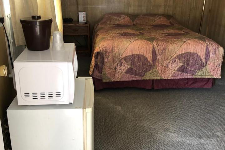 Room 16 of 19