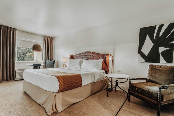 Room 22 of 37