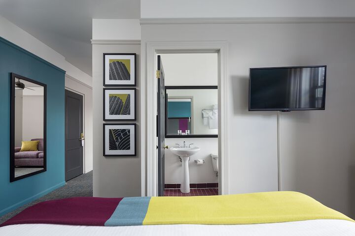 Room 12 of 31