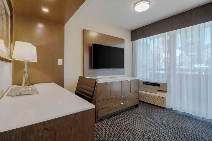Room 35 of 72