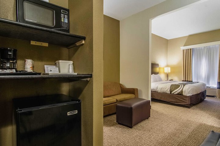 Quality Suites Graham - Burlington South