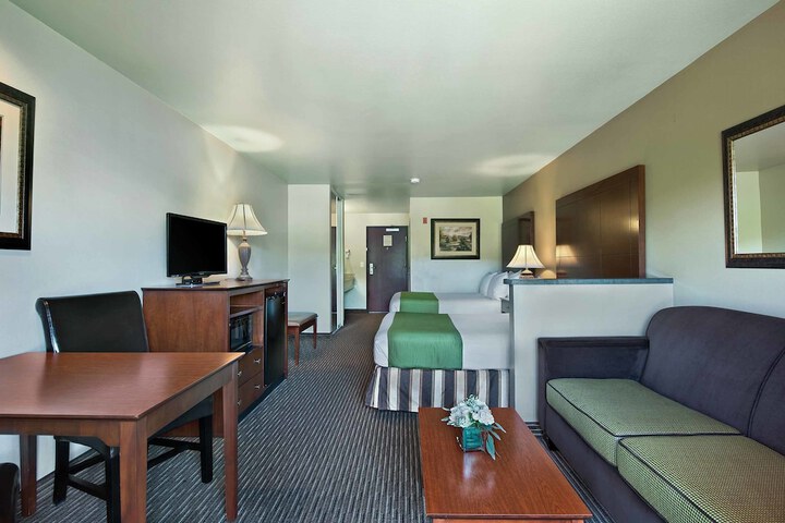 Room 21 of 40