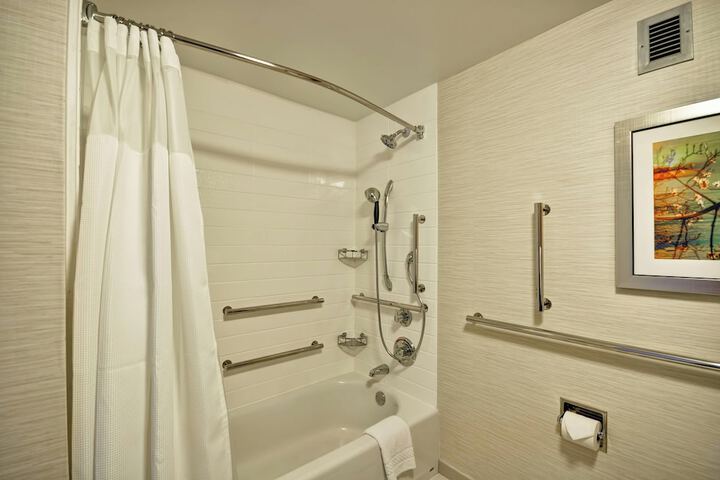 Room 21 of 30