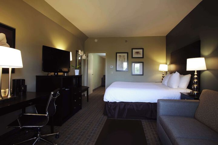 Room 18 of 27