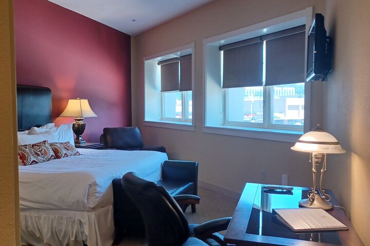 Room 72 of 86