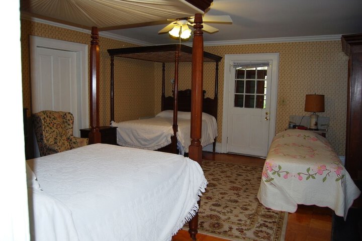 Room 30 of 47