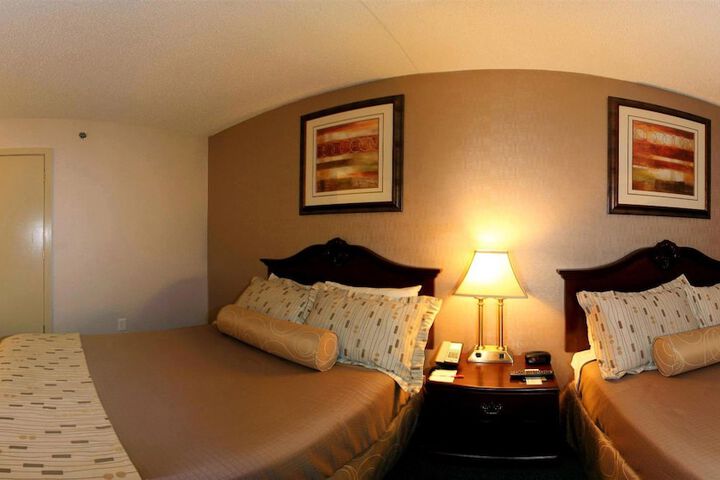 Clarion Hotel Philadelphia International Airport