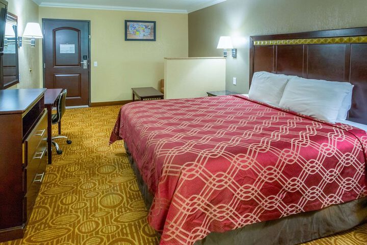 Room 23 of 26