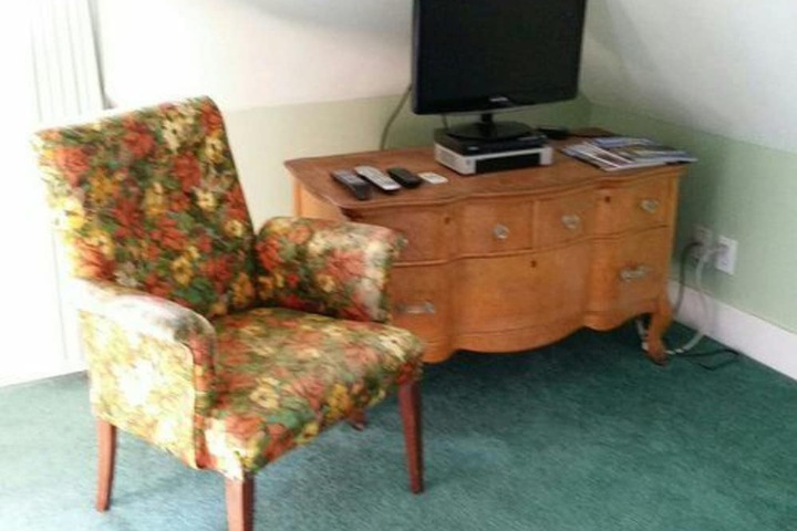 Room 18 of 26