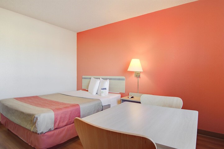 Motel 6 Colby KS
