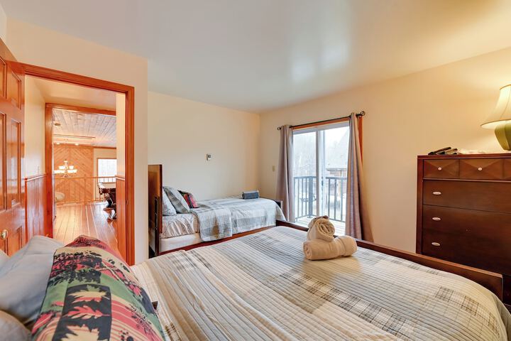 1 Mi to Hunter Mtn Skiing: Family-friendly Stay!