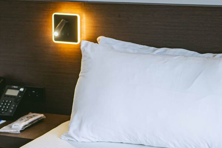 Room 51 of 89