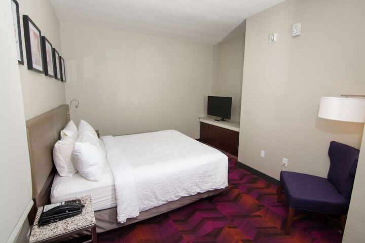 Room 31 of 64