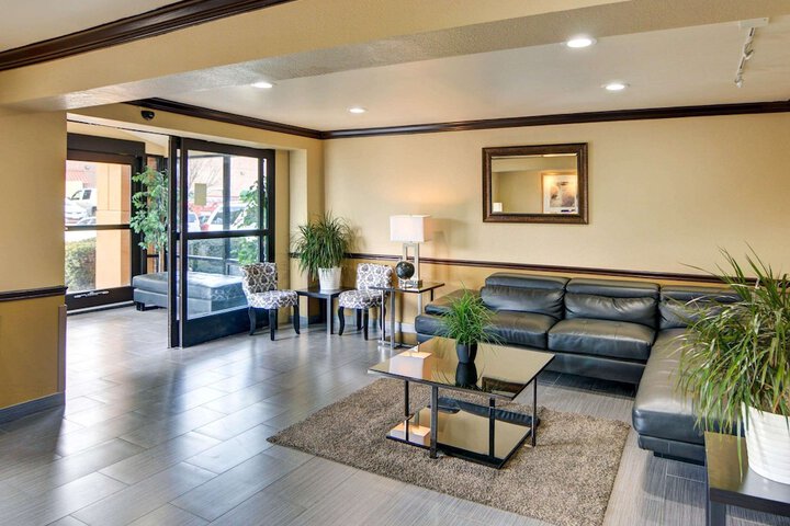 Hotel Interior 18 of 61