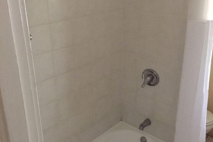 Room 48 of 141