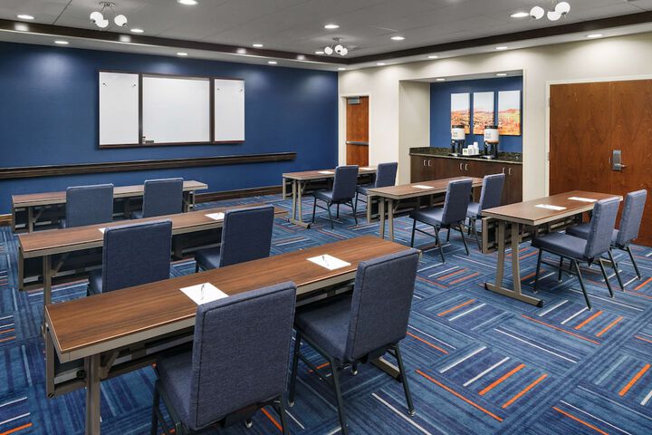 Hampton Inn & Suites Thousand Oaks CA