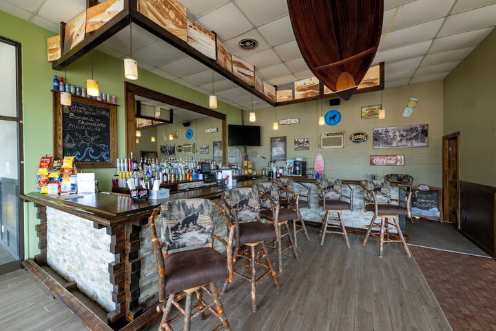 Scottys Lakeside Resort
