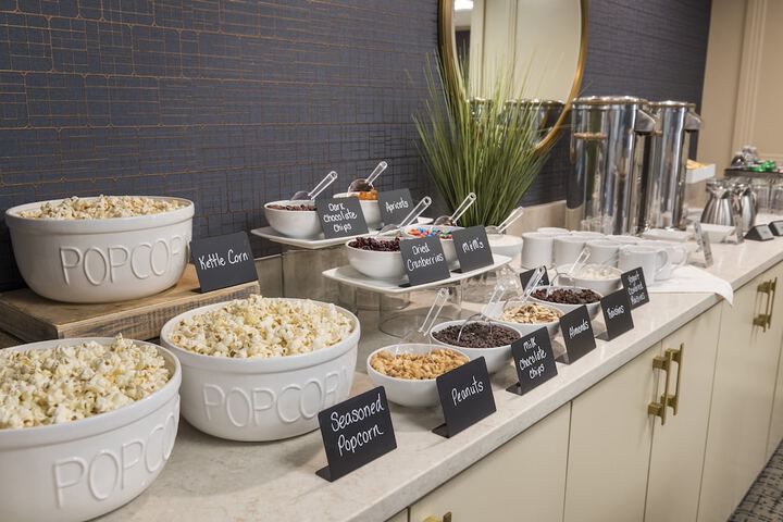Crowne Plaza Providence-Warwick Airport by IHG