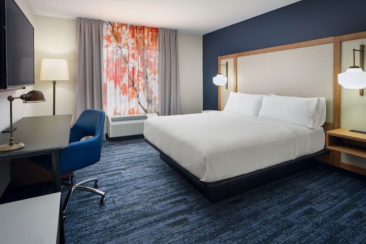 Room 20 of 33