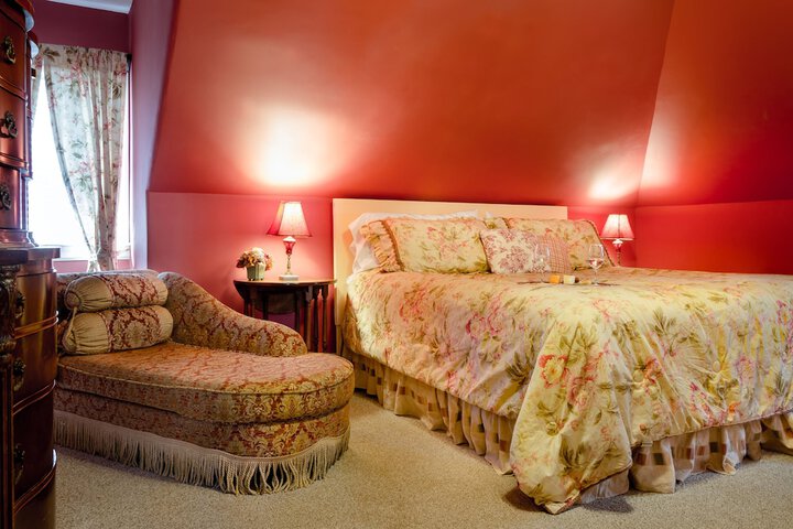 Carisbrooke Inn
